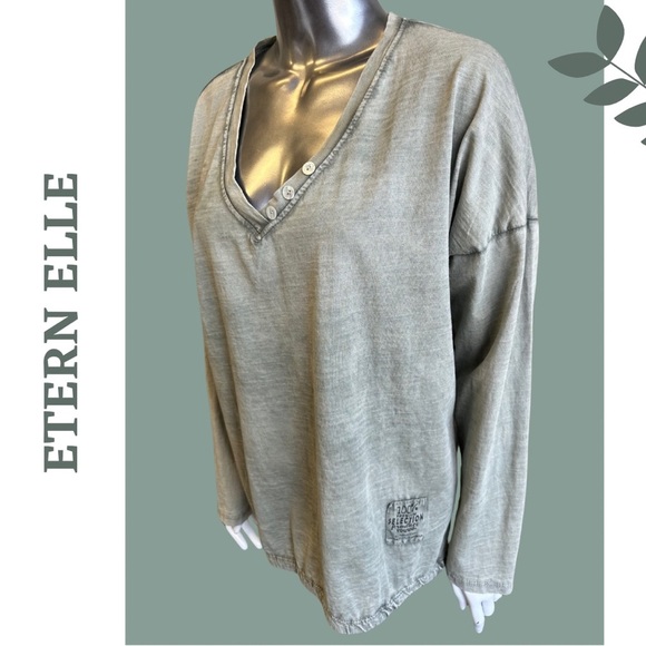 Etern Elle Lightwight Casual Pullover Top V-Neck Button  Back Tie Small Medium - Picture 3 of 9